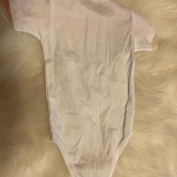 Hocus Pocus onesie for your little boo! - Picture 2 of 4